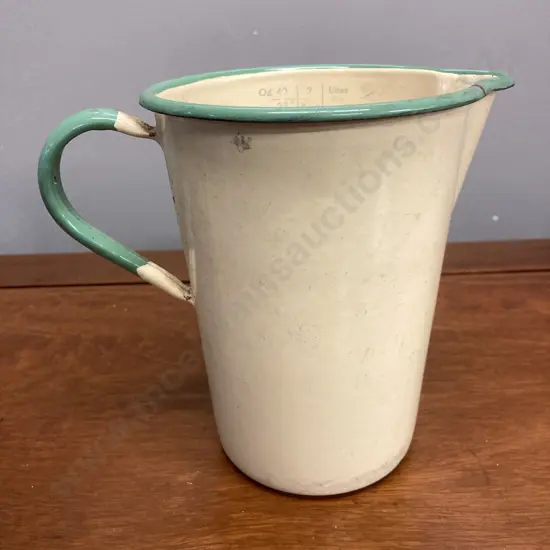 Vintage Retro Green And Cream Large Enamel Ware Kockums Sweden Measuring Jug, 2 PTS / 1 Litre. H16cm